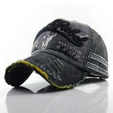 Load image into Gallery viewer, cream flag baseball cap